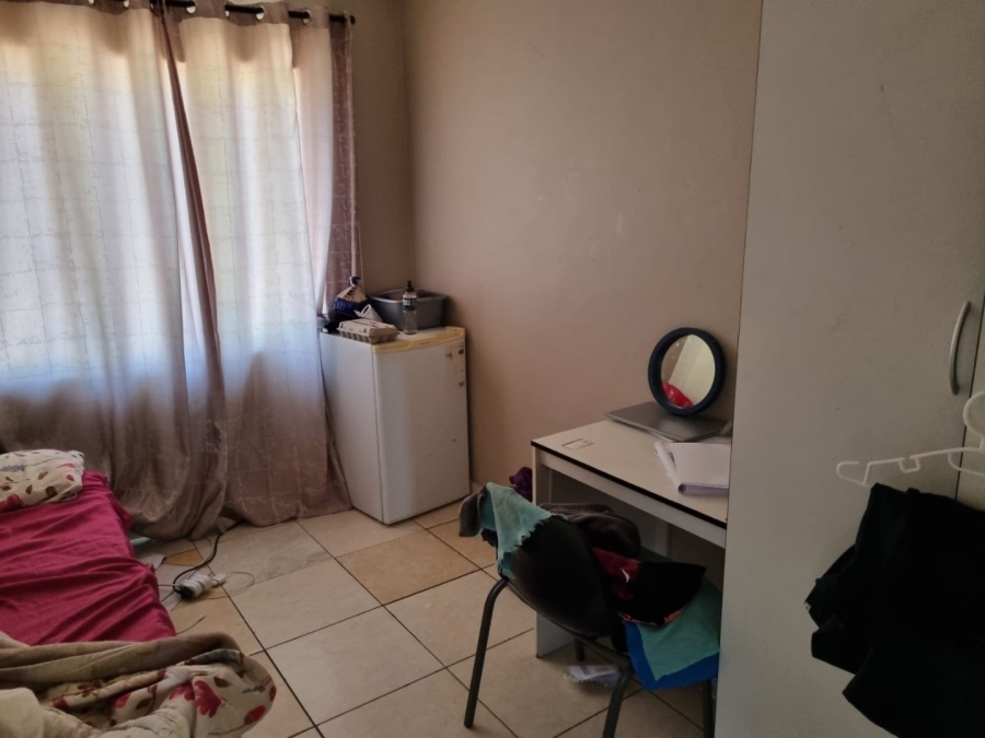 5 Bedroom Property for Sale in Brandwag Free State